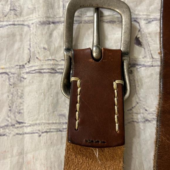 EDDIE BAUER VINTAGE DISTRESSED RUGGED BROWN ITALIAN LEATHER MENS BELT SIZE 42 - Picture 4 of 8